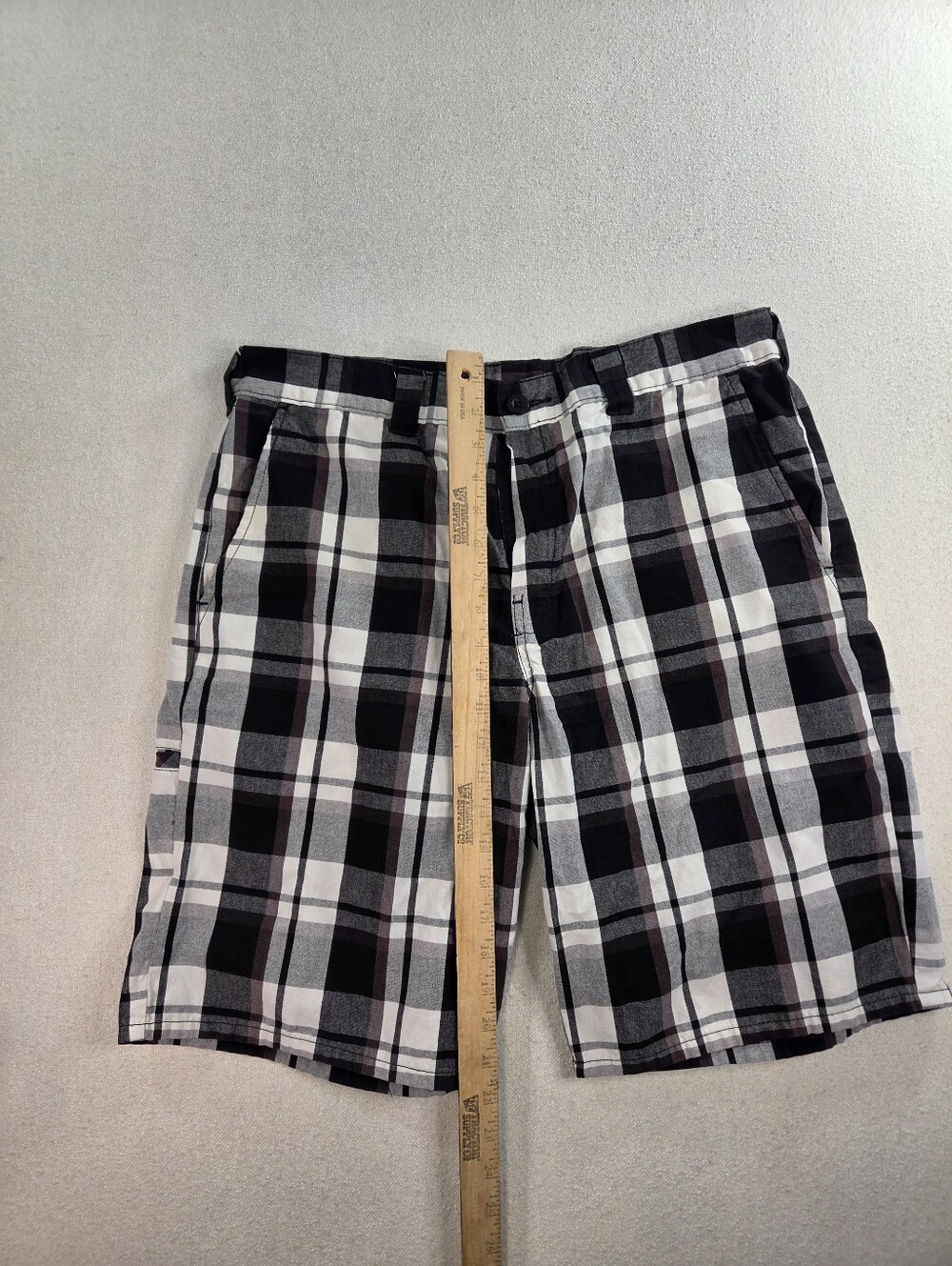 Dickies Plaid Cargo Shorts Men’s Size 34 - Picture 3 of 7